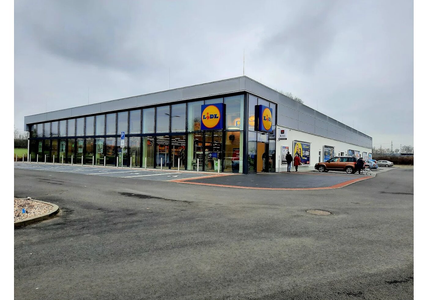 Prodejna Lidl Toušeňská 2044, 250 88 Čelákovice