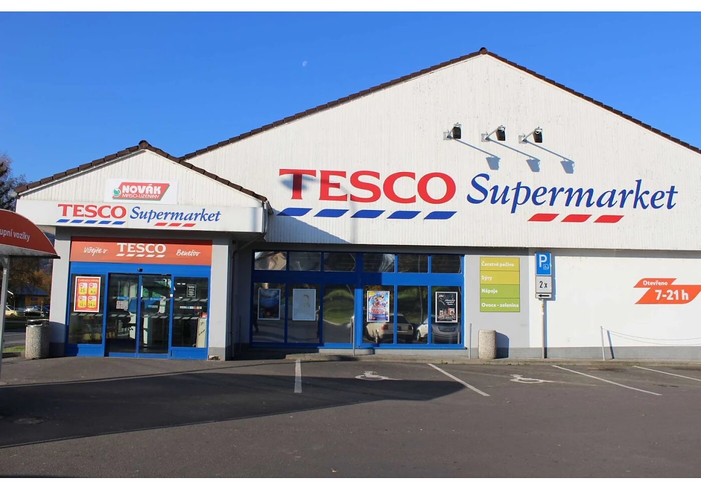 Tesco Supermarket Benešov nad Ploučnicí