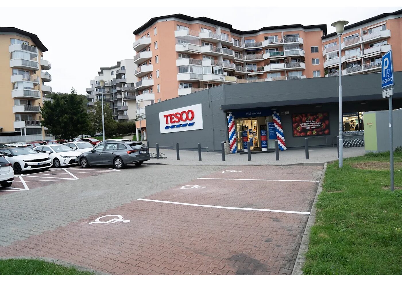 Tesco Supermarket Brno Juliánov