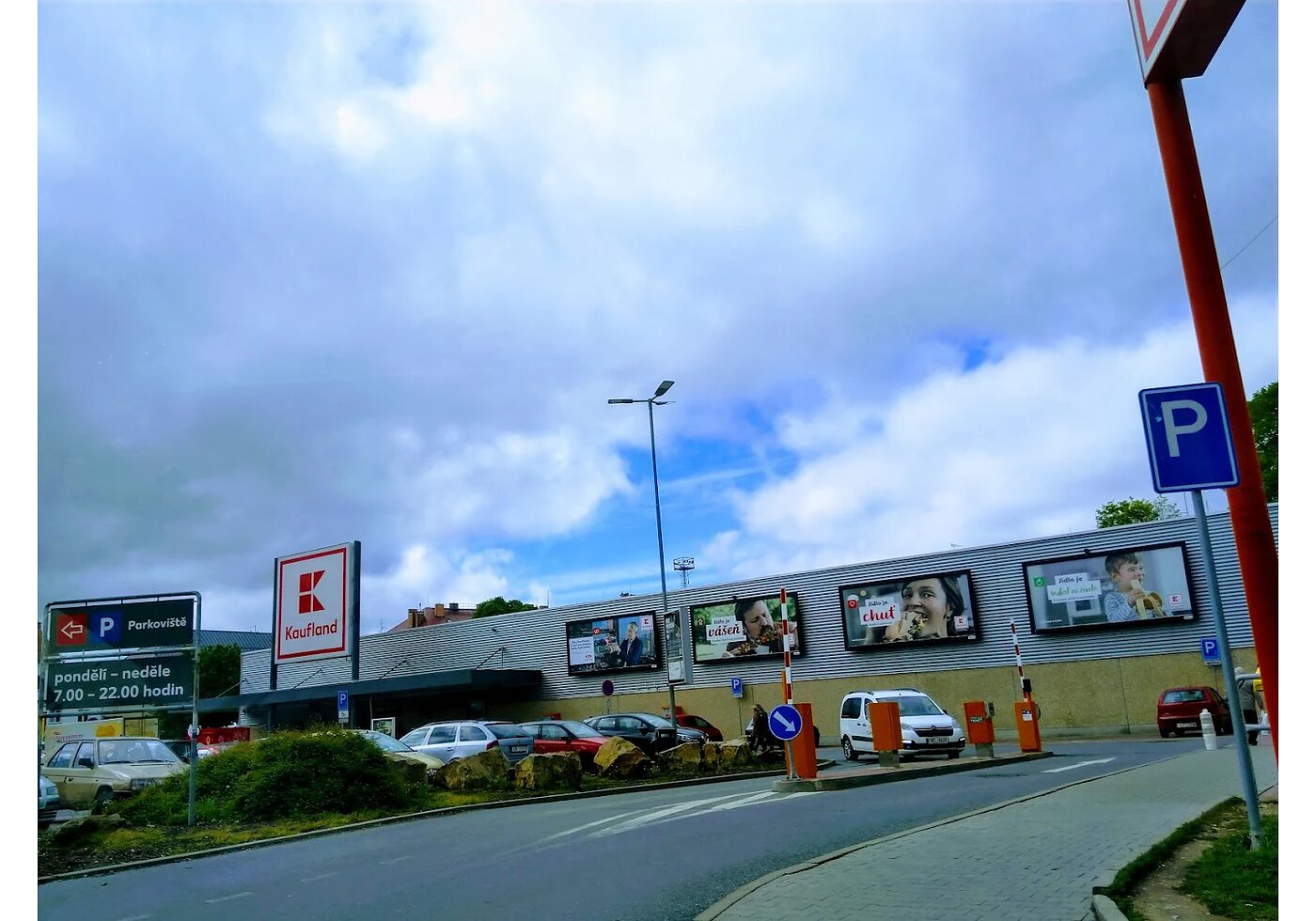 Prodejna Kaufland Bělohradská 3855, 580 01 Havlíčkův Brod