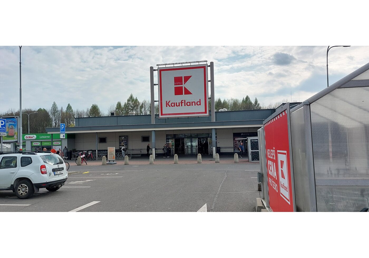 Prodejna Kaufland Před Tratí 891/2, 736 01 Havířov