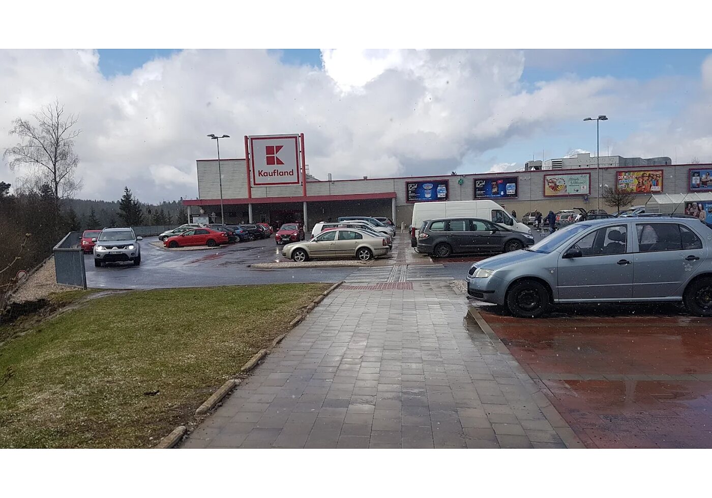 Prodejna Kaufland Jateční 5156/4, 466 01 Jablonec nad Nisou