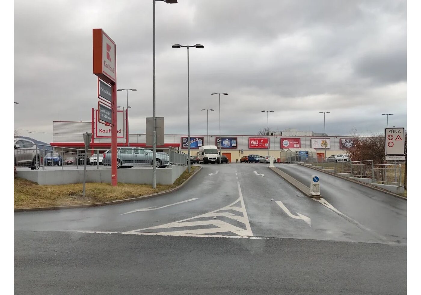 Prodejna Kaufland Jiráskova 2181, 436 01 Litvínov