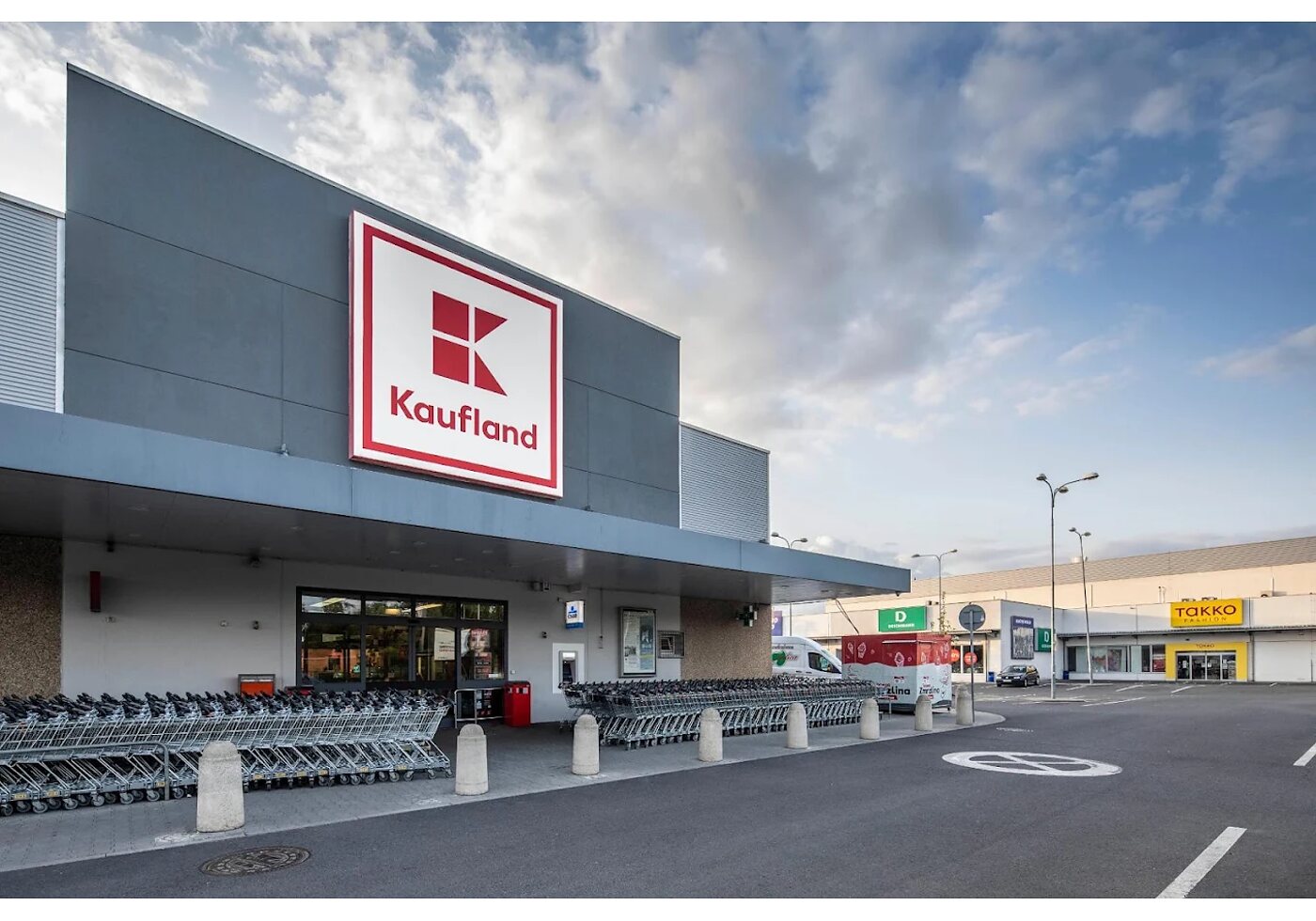 Prodejna Kaufland Václava Majera 2898, 440 01 Louny