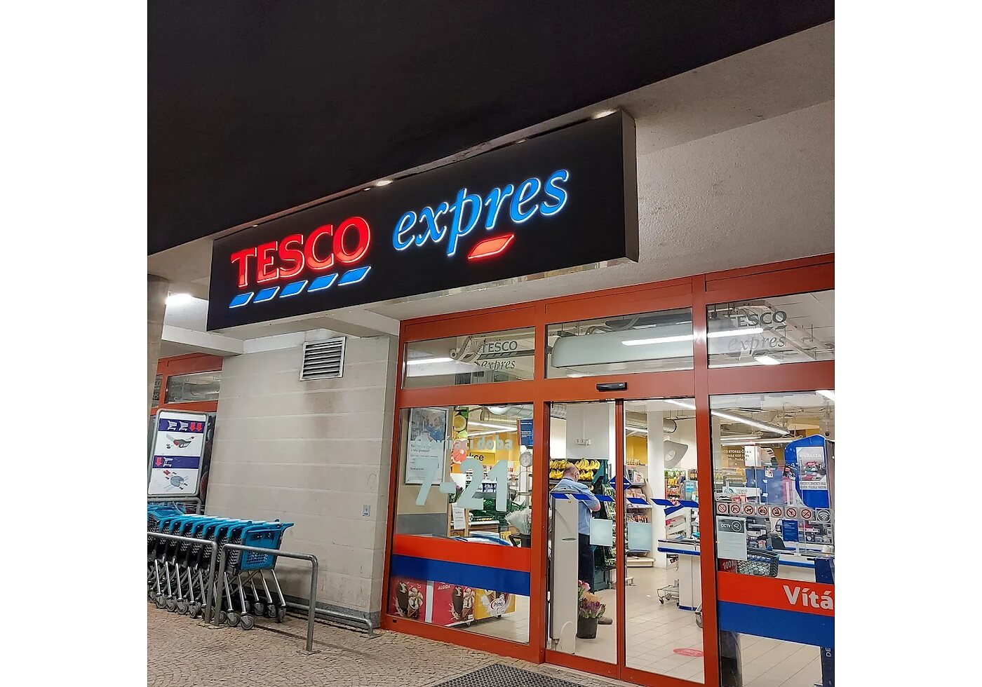 Tesco Expres Dolní Břežany