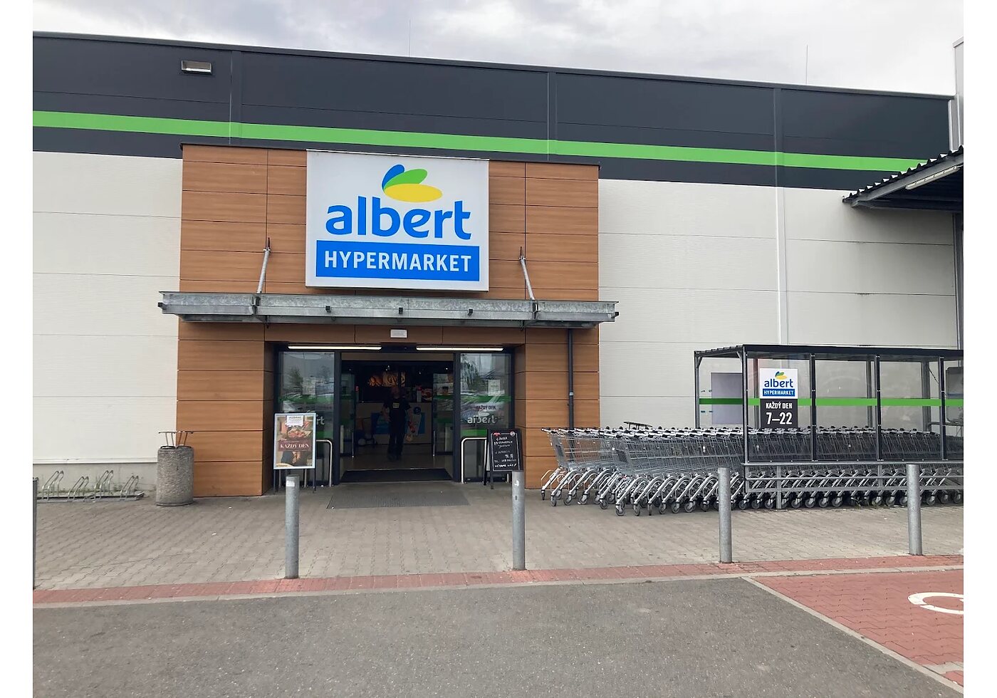 Albert Hypermarket Benešov, Červené Vršky
