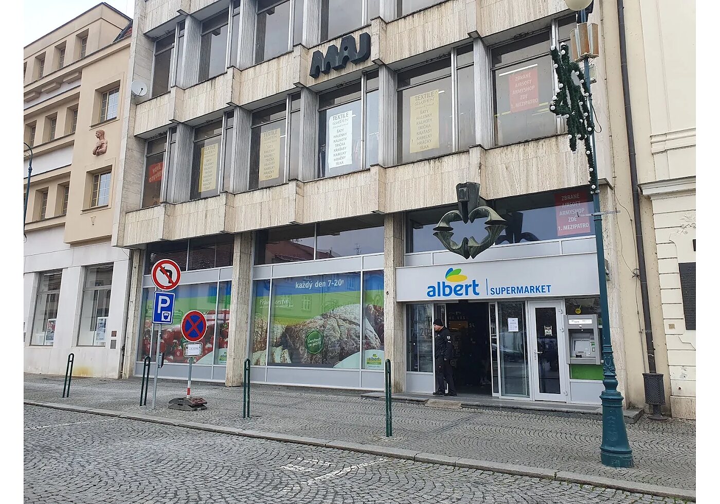 Albert Supermarket Beroun, Husovo nám.